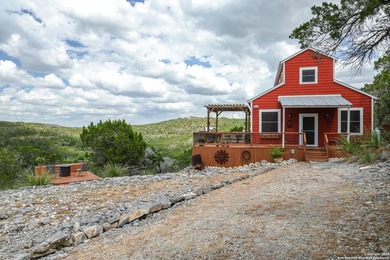 *GREAT NEW PRICE*Remarkable property on 2 parcels totaling 24.69 - photo 3