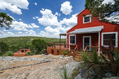 *GREAT NEW PRICE*Remarkable property on 2 parcels totaling 24.69 - photo 4