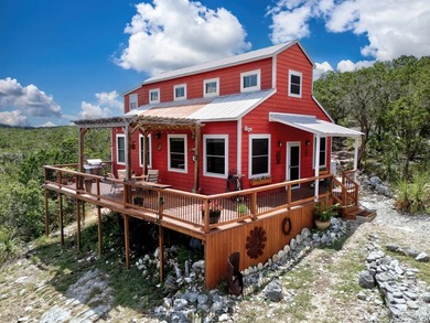*GREAT NEW PRICE*Remarkable property on 2 parcels totaling 24.69 - photo 6