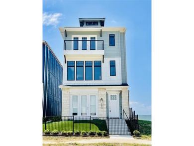 Lake Ray Hubbard Home For Sale in Rowlett Texas