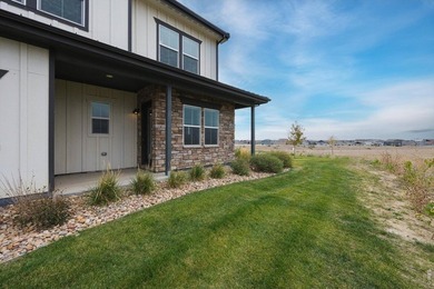Welcome to your dream townhome in beautiful Heron Lakes! This - photo 36