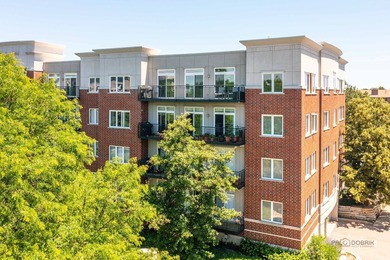 LARGEST PENTHOUSE END-UNIT | POND VIEWS | 3 BEDROOMS | 2.1 BATHS - photo 41