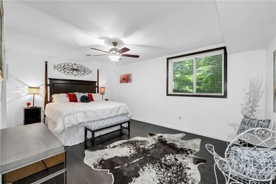 You have *got* to see this one! Tucked away in Bella Vista's - photo 13