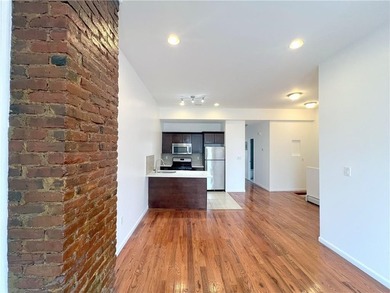 BUSHWICK. Fully Renovated With Designer Features And Loft-Like - photo 4