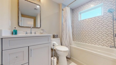 MOVE IN READY! ENJOY THE BEST OF SUMMER IN YOUR MARGATE HOME! - photo 31
