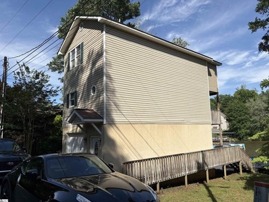 Rare opportunity to own a lot on Saluda Lake. This 331 acre - photo 2
