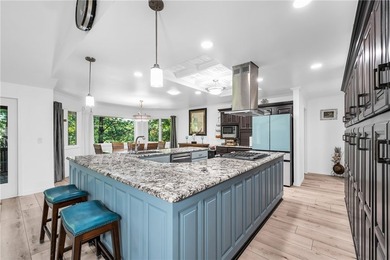 You have *got* to see this one! Tucked away in Bella Vista's - photo 39