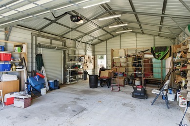 Come home to peaceful Lake Talquin living. Nice 3bed/2bath home - photo 8