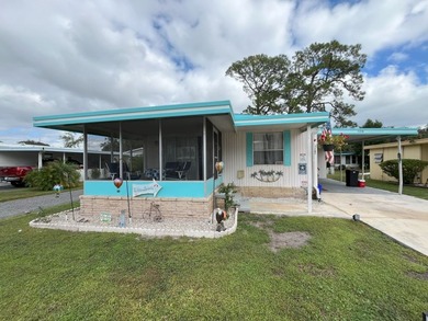 Mid Florida Lakes Area Home For Sale in Leesburg Florida