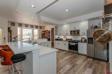 Welcome home to this beautifully updated ranch-style property in - photo 10