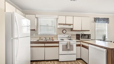 Located in the heart of Seagrove you will discover this one - photo 7