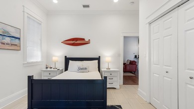 Introducing a charming coastal cottage located in the heart of - photo 7