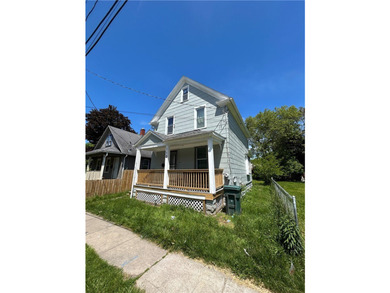 Opportunity awaits with this 3 bedroom single family recently - photo 3