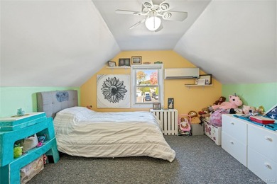 Welcome to 48 Farmers Avenue in Lindenhurst. A Charming and - photo 20