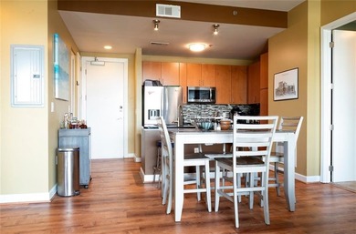 Oversized Renovated 2BR/2BA Condo with 10' Ceilings and