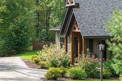Discover an extraordinary lakefront estate on prestigious - photo 2