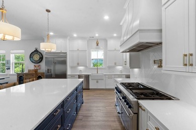 Welcome to 2842 Maritime Forest! This newer construction custom - photo 11