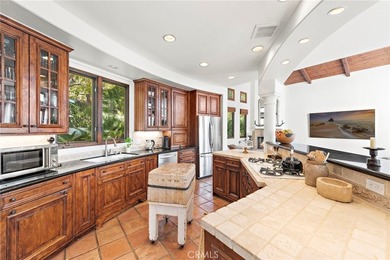 Air Conditioned Beautiful spacious indoor/ outdoor home on a - photo 11