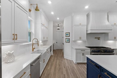 Welcome to 2842 Maritime Forest! This newer construction custom - photo 13