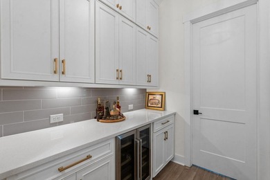Welcome to 2842 Maritime Forest! This newer construction custom - photo 17