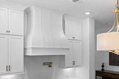 Welcome to 2842 Maritime Forest! This newer construction custom - photo 19