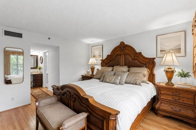 Spacious 2 BD, 2 BA condo overlooking the golf course in - photo 26