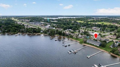 Waterfront living doesn't get much better than this beautifully - photo 33