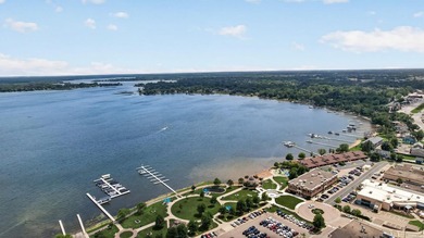 Waterfront living doesn't get much better than this beautifully - photo 34
