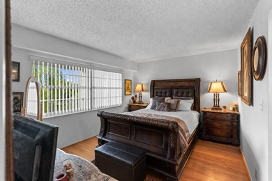 Spacious 2 BD, 2 BA condo overlooking the golf course in - photo 36