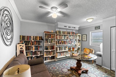 Spacious 2 BD, 2 BA condo overlooking the golf course in - photo 47