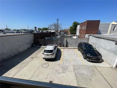 LOCATION! LOCATION! LOCATION! WELCOME TO THIS BRAND-NEW LUXURY - photo 3