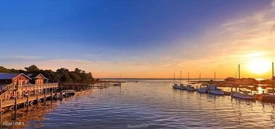 Less than one minute from the boat landing!! Three bedroom, two - photo 1