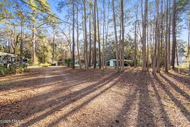 Less than one minute from the boat landing!! Three bedroom, two - photo 3