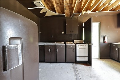 In the heart of the Catskills, this private mountain retreat - photo 6