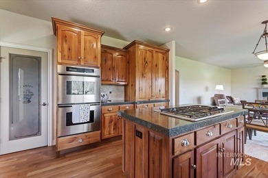 This beautifully maintained home will not disappoint. Nestle in - photo 14