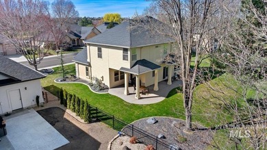 This beautifully maintained home will not disappoint. Nestle in - photo 37