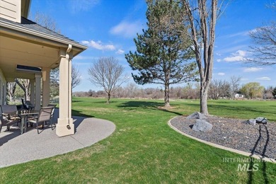 This beautifully maintained home will not disappoint. Nestle in - photo 40