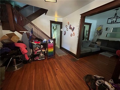 Investment Opportunity! Tenant-occupied 3-bedroom, 1-bath home - photo 8