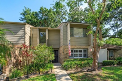Lake Condo For Sale in Altamonte Springs, Florida