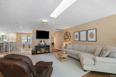 Welcome to waterfront living at its finest! This beautifully - photo 11