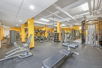 Welcome to Linden Hill #2 - Spacious and Renovated 2 BEDROOM - photo 11