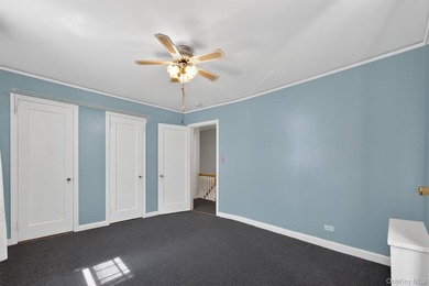 Welcome Home to 642 Edison! A rare opportunity in Throggs Neck - photo 13