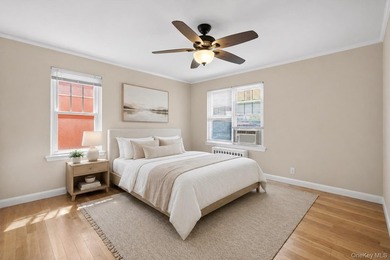 Welcome Home to 642 Edison! A rare opportunity in Throggs Neck - photo 15