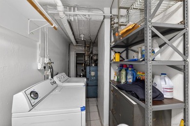 Welcome Home to 642 Edison! A rare opportunity in Throggs Neck - photo 18