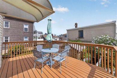 Welcome Home to 642 Edison! A rare opportunity in Throggs Neck - photo 21