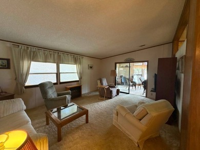 Welcome to your peaceful lakeside retreat in a charming - photo 22