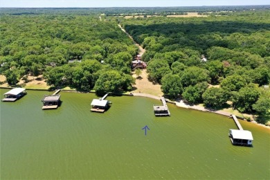 Room for Family & Friends!  Gated Circle driveway for easy - photo 4