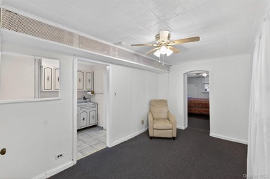 Welcome Home to 642 Edison! A rare opportunity in Throggs Neck - photo 25