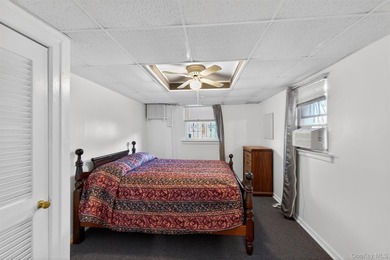 Welcome Home to 642 Edison! A rare opportunity in Throggs Neck - photo 26