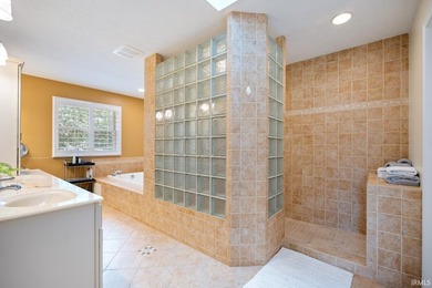 Welcome to waterfront living at its finest! This beautifully - photo 27